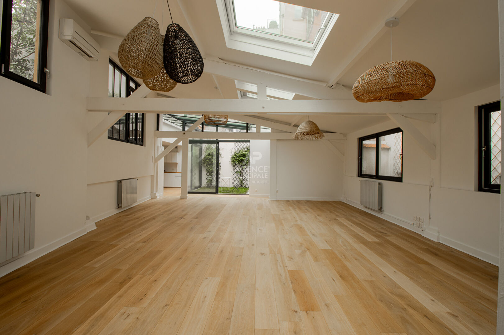 Loft exceptionnel Paris 20e 215 m2