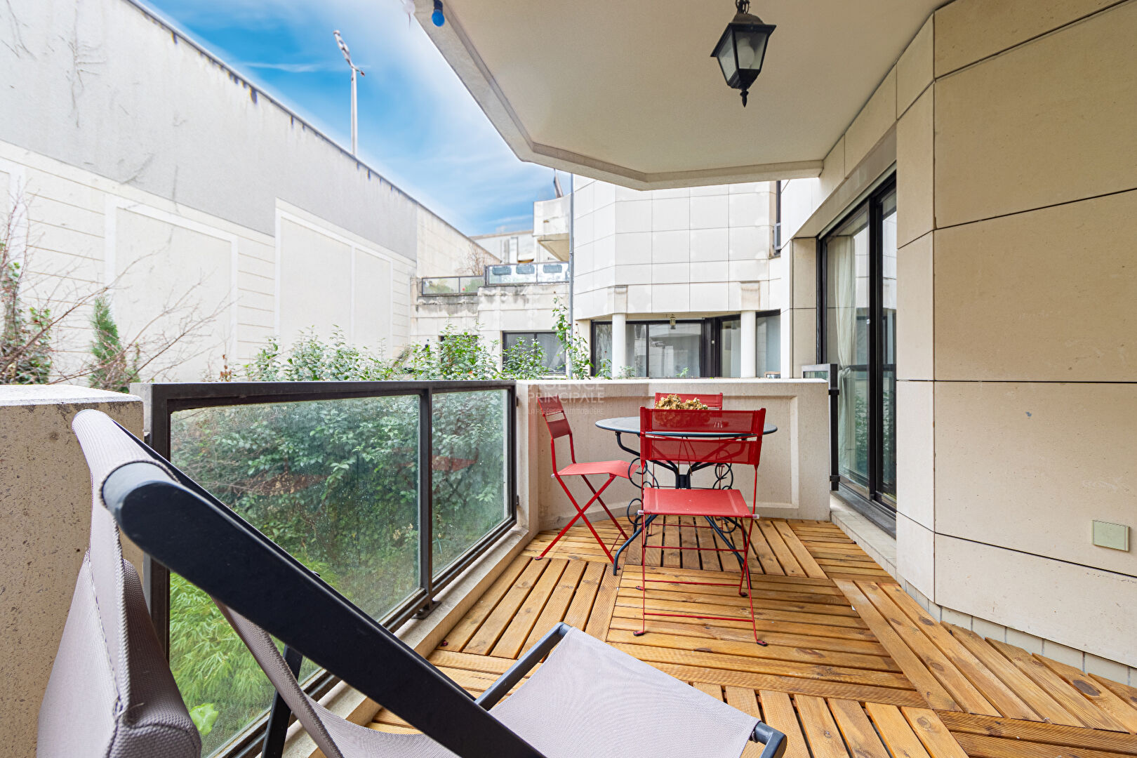 PARIS 18  Secteur Grandes Carrires   Rue championnet   Appartement familial 4P 3 chambres double exposition