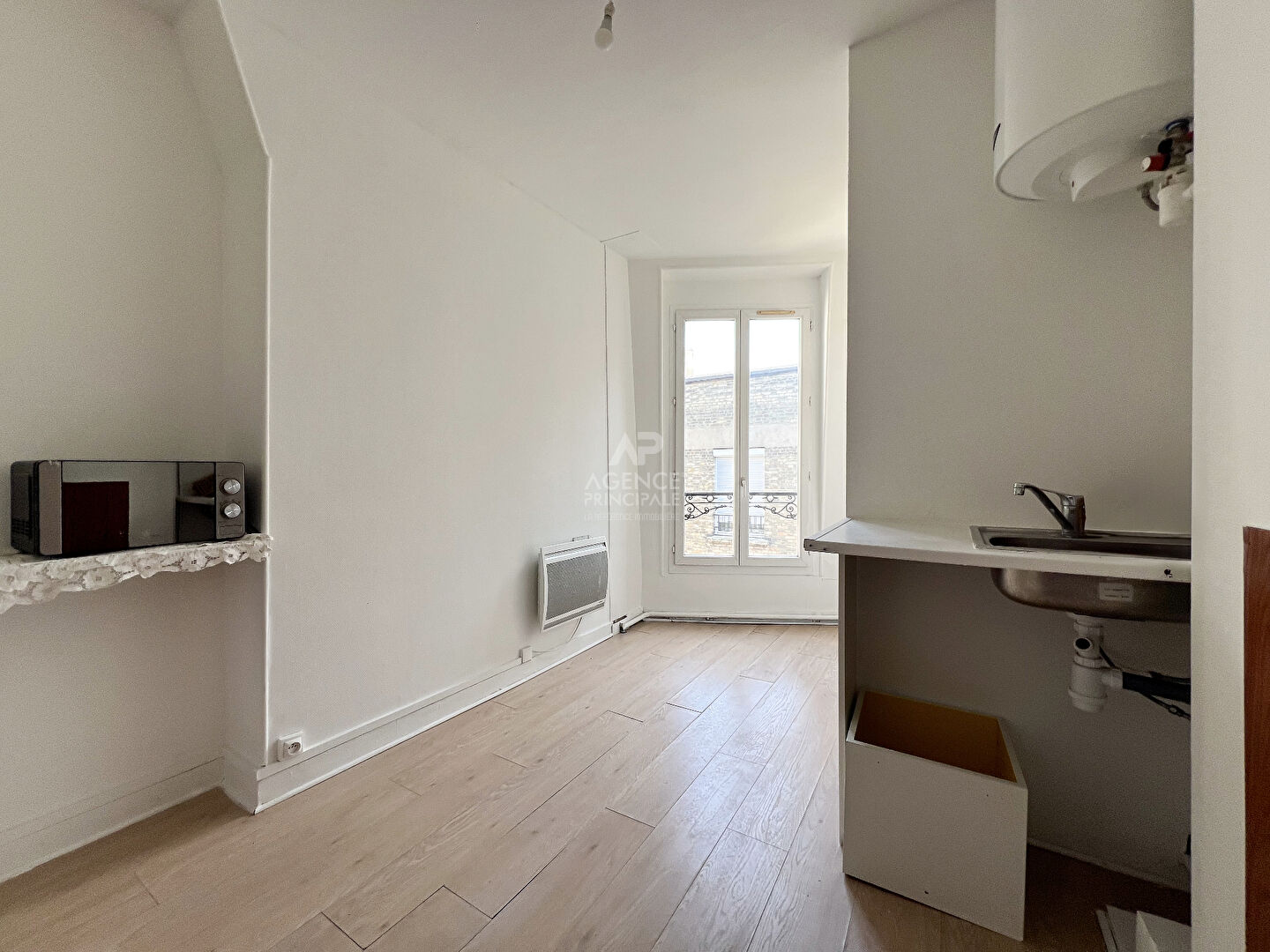 Appartement Paris 1 pice(s) 12 m2 2/5