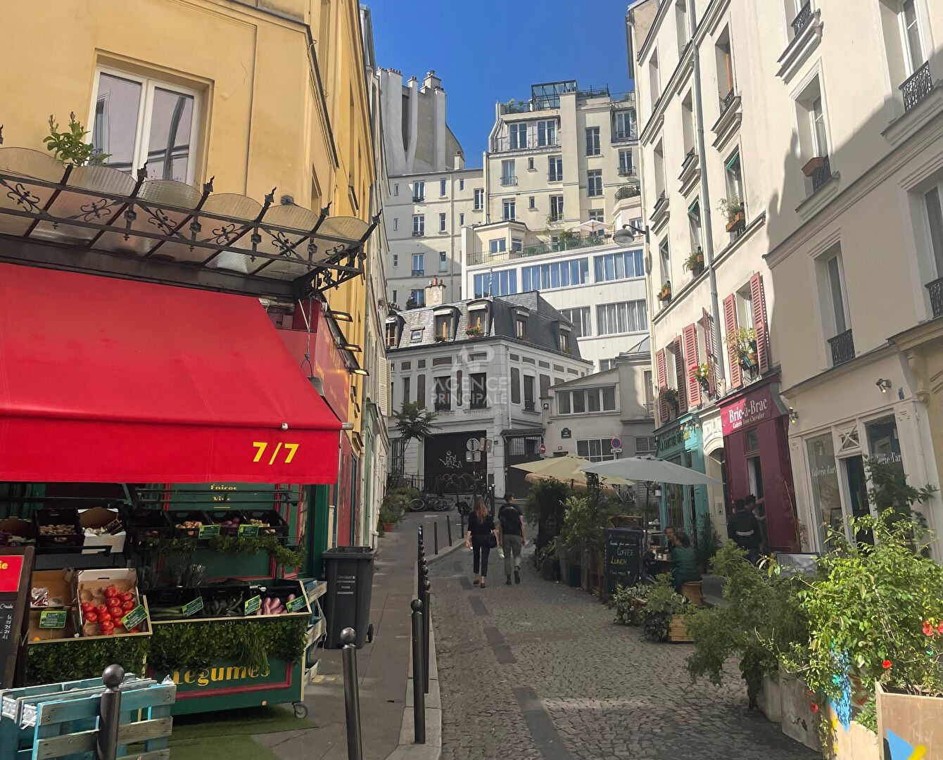 MONTMARTRE - COMME UNE MAISON - 3 PIECES
